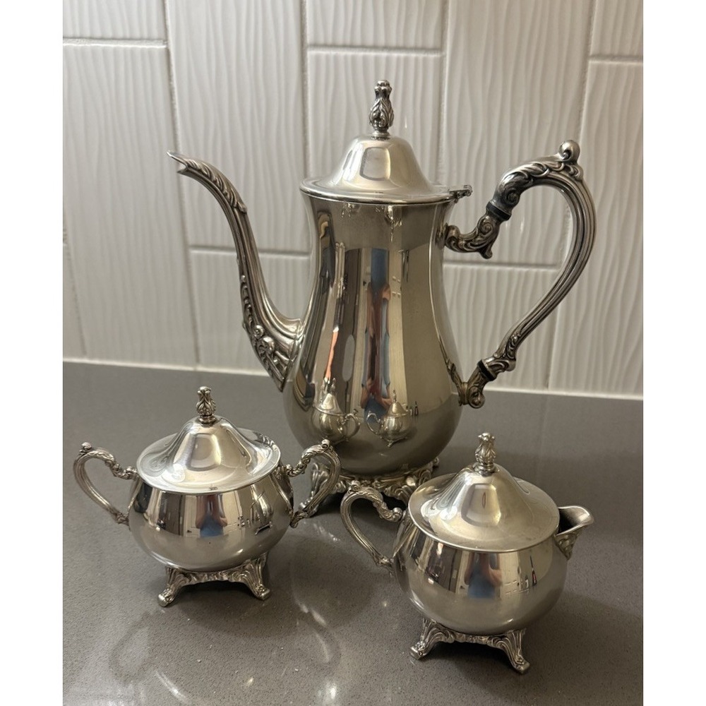 Vintage Oneida Silver Plate Tea Coffee Pot Sugar & Creamer W/ Lids Ornate Set 3